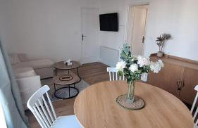 Confortable et moderne T3 aux Arènes ! - Foto 3