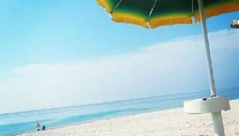 Bilocale vista spiaggia 10 metri dal mare - Foto 2