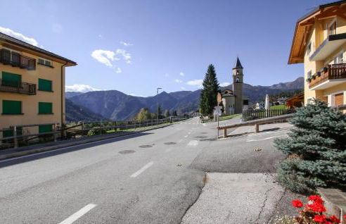 2 Bedroom Lovely Apartment In Frazione Zortea - Foto 6