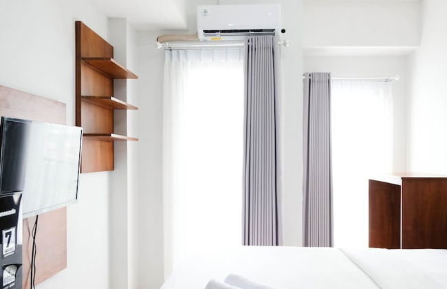 Serene And Comfy Studio At Tamansari Prospero Sidoarjo Apartment - Foto 3