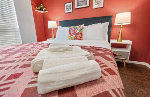 Intimate 2BD TCU Walkable - Foto 31