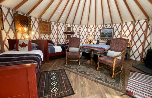 Rustic Yurt Getaway on Beautiful Snake River in Rigby, Idaho - Foto 3