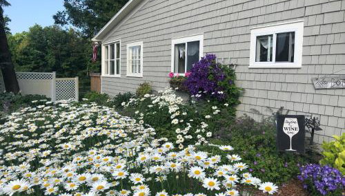 On Belanger Pond - Foto 1