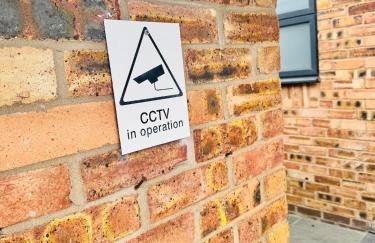 Luxury 5BR Stay With City Access - Photo 52