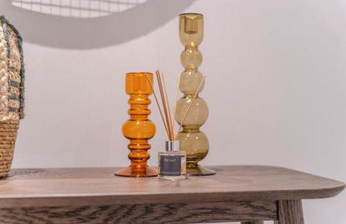 Luxuary 2BR Apt Sleeps 9, Wembley and Park Views - Photo 16