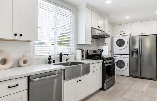 Spacious 3BR Home Near Disneyland & Knotts Berry Farm - Foto 8