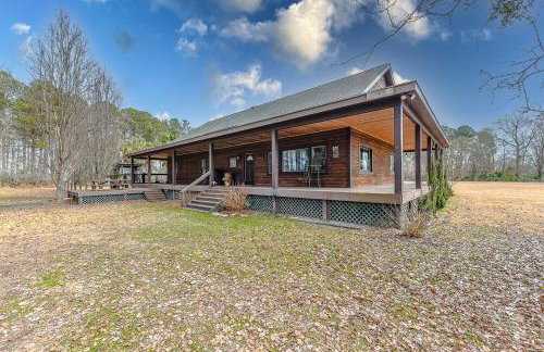 Secluded Lodge 8acres Hot Tub, Pingpong pedalboat! - Foto 43