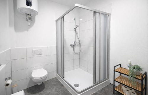 RAHA Apartments - Modernes Studio-Apartment - HBF - Privat Parkplatz - Foto 38