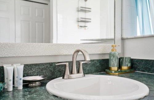 Stunning Home Near Disney World - Foto 24