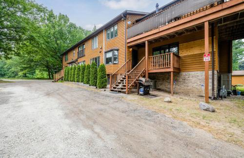 4BR Spacious Condo, Private Lake MI Beach Access, Outdoor Heated Pool - Photo 29