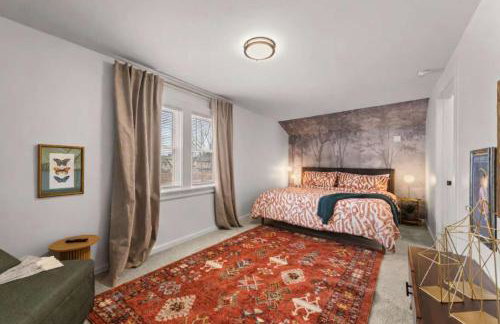 Hot Tub - Game Room - Chic & Spacious - Sleeps 10 - Foto 32