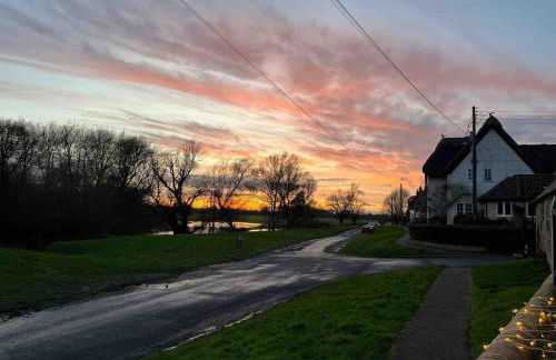 Outbuilding with river views in Cambridgeshire - Foto 3