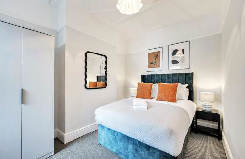 Balfour House - Air Host & Stay - Sleeps 8, free parking - Foto 3