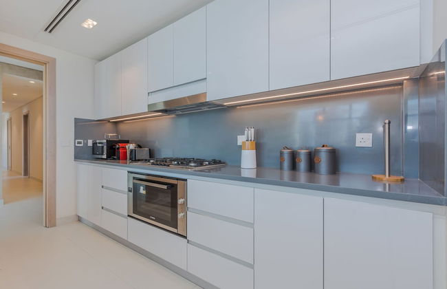 FAM Living - Mada Residences Downtown - Photo 15