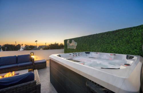 Ocean Bay Views with Private Rooftop Hot Tub - Foto 1