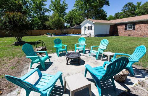 Coastal Home with Inground Pool - Foto 19