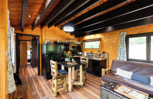 Meraki Escape - Log Cabins w/Hot Tubs + Pet Friendly - Foto 4