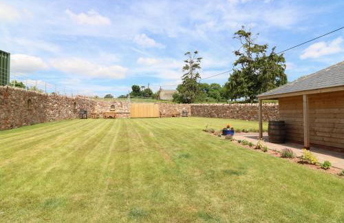 Swifts Barn - Photo 36