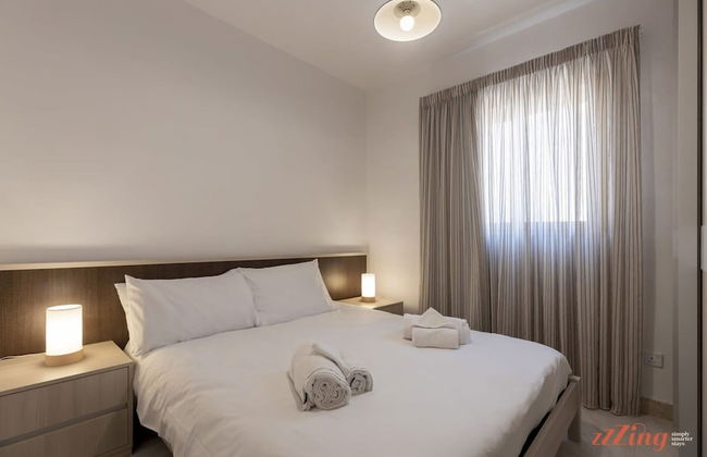 Mediterranean Living Right by the Beach - Foto 3