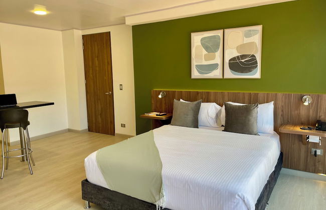 122 Plaza Apartahotel - Photo 23