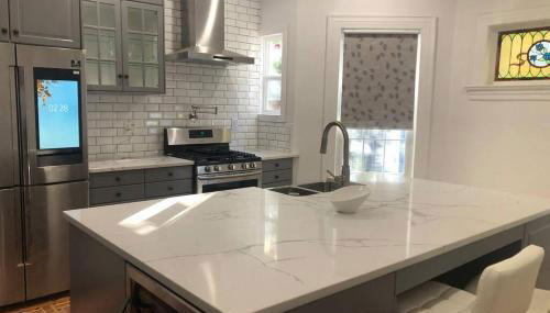 Gorgeous Victorian House!! Entire suite in SAM's home - Foto 3, stove, pet friendly