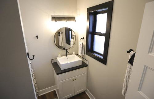 Modern Queen Studio At The Victorian - Unit B - Foto 8