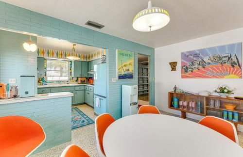 Lanai and Pet Friendly! Retro-Chic Sarasota Home! - Foto 9