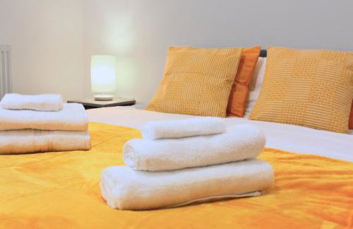 Two Bed Apartment - 20 minutes train into King Cross London - Perfect for families & contractors close to Royal Vet College & M25 Free Parking - Foto 10