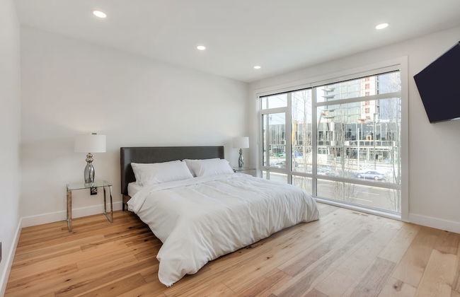 New Luxury Townhome 29 - Photo 11