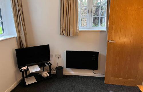 Green Cottage in grounds of Grade II* Frognal Farmhouse - Photo 42