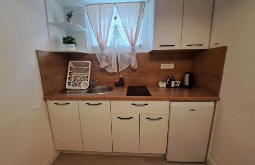 Apartments Orlić - Self check-in with code, WI-FI, Netflix, smart TV, garden, terrace - Photo 45