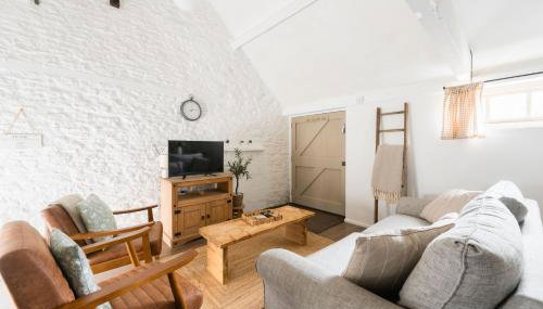 Snug Cotswolds Farm Cottage - The Henloft - Foto 1