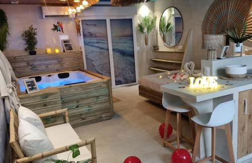 Les Spas de la Mer, Appart&Spa Aloha, 100m de la plage, Plein cœur du Grau - Photo 58