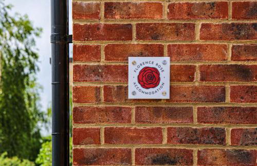 Premium 4 large double bed townhouse in Bicester, next to Bicester Village - Foto 17