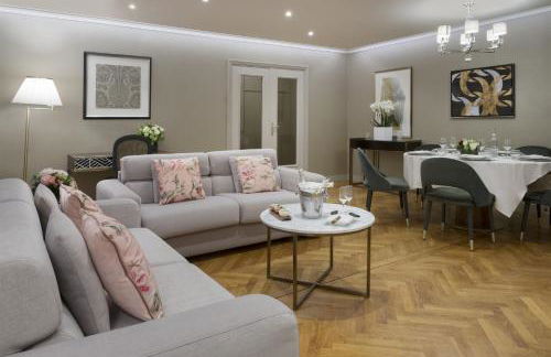 Warwick Reine Astrid - Lyon - Foto 52