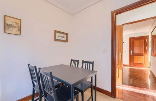 VT , Acogedora en barrio tranquilo con garaje - Photo 17