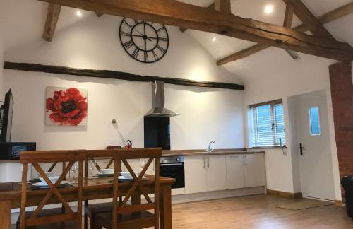 White House Farm Cottages - Photo 20