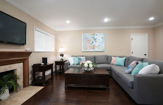 Charming Anaheim Home 1/2 Mile Walk to Disney - Foto 24
