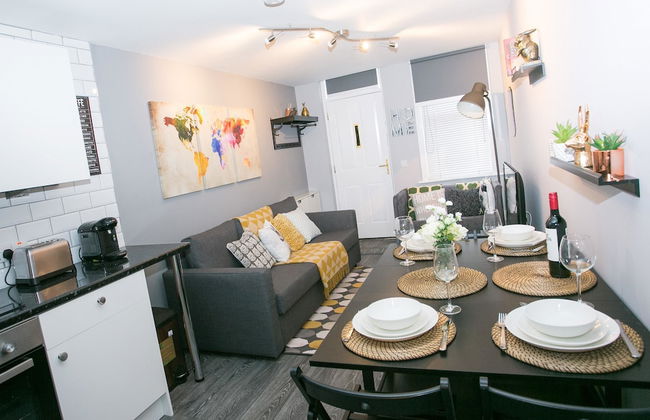 Malone Place Apartment - Photo 17