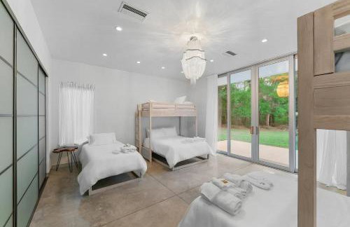 Floral City Oasis - Pool, BBQ Area & Forest View - Foto 36