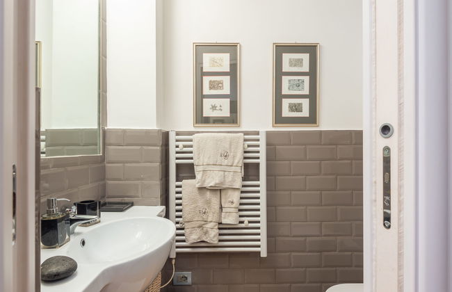 2 bedroom Apartment in Rome - Photo 17