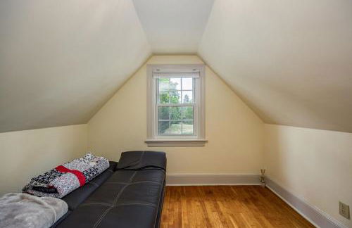 Harrisonburg Hidden Gem Across from JMU & Hotspots - Foto 40