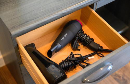 Waterfront Panorama – 2BR + Balcony, Near Stadium - Foto 21