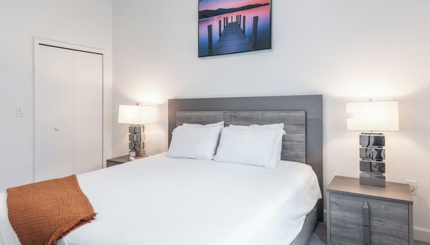 Enchanted Grove by Avantstay 30mins to Disney Private Pool - Foto 5, Habitación