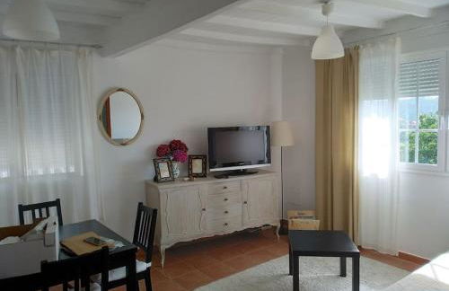 A Barraca. Casa con jardín y vistas a la ría - Foto 4