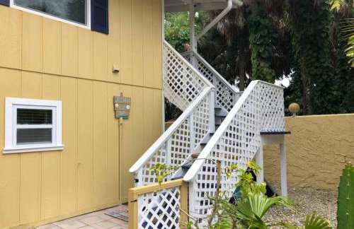 "Seaglass" Dazzles with Exceptional Bay Views! - Foto 41