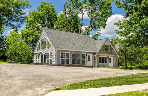 Tranquil Mountain Escape Luxurious 2 Bedroom 2 Bath Cottage on 9 Acres - Foto 2