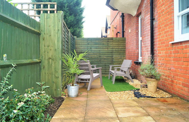 Harwoods Road Watford Apartments - Foto 16