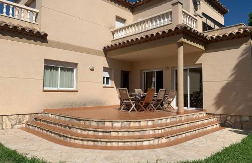 AME57 Preciosa Villa Con Piscina 10 pax - Foto 7