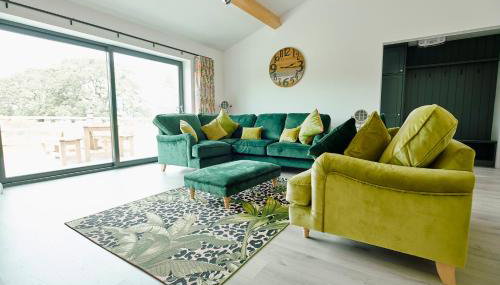 Whernside Lodge - Photo 4